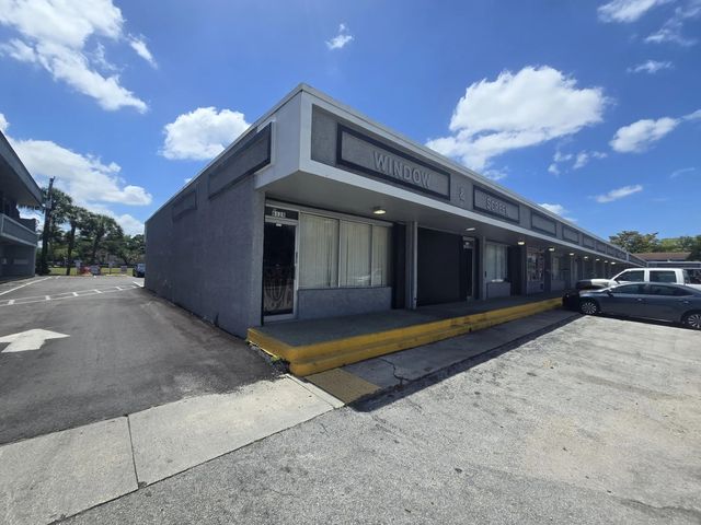 6120 Nw 11th Street #10-2, Sunrise