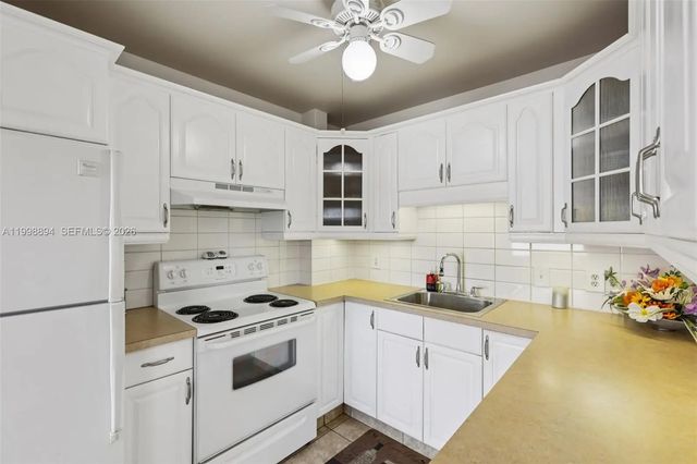 5 of 22 - 22 Se 3rd Terrace #18, Dania Beach, FL