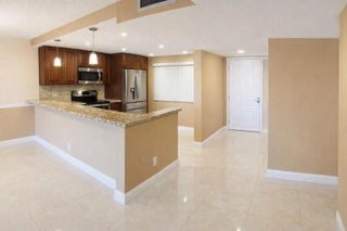 Photo of Listing #B26014813