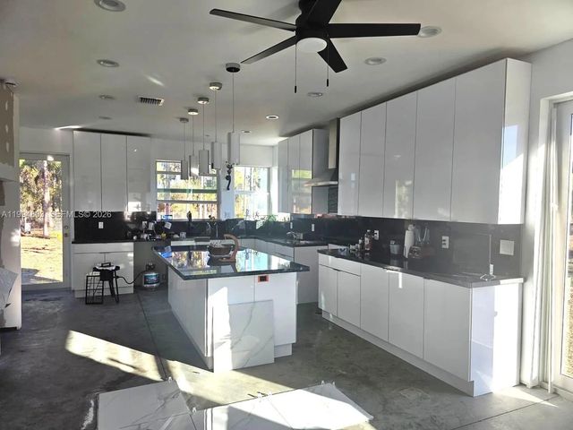 775 S Palm Street, 