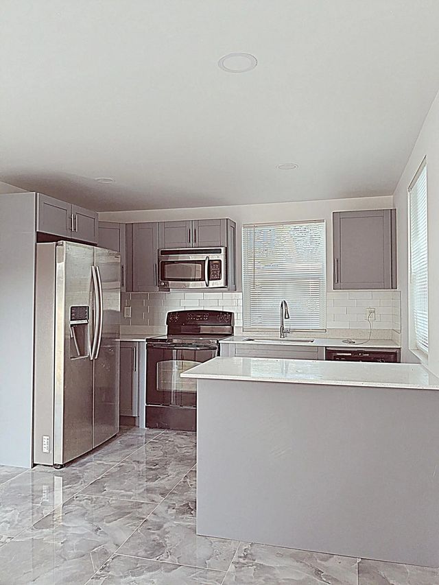 4 of 10 - 936 45th Street, West Palm Beach, FL