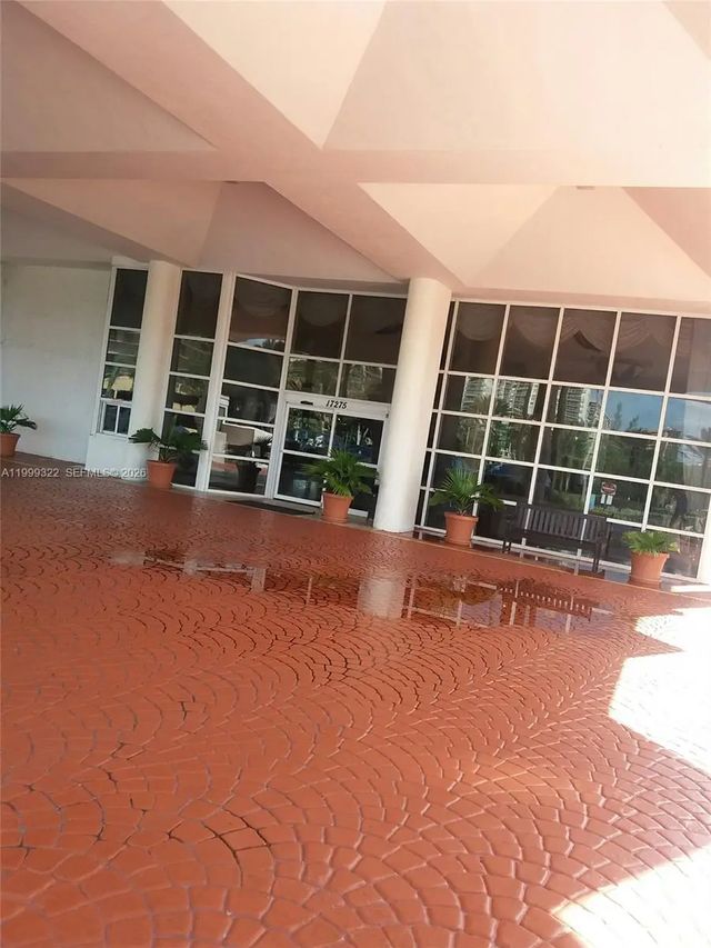 3 of 47 - 17275 Collins Avenue #801, Sunny Isles Beach, FL