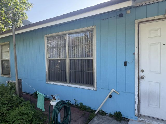 4666 E Holt, West Palm Beach