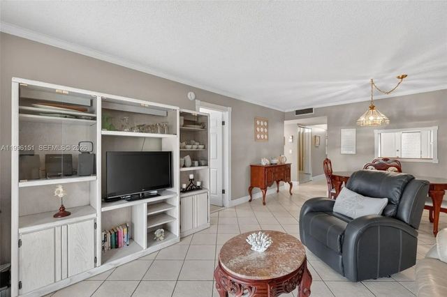 4 of 35 - 2991 Nw 46th Avenue #210, Lauderdale Lakes, FL