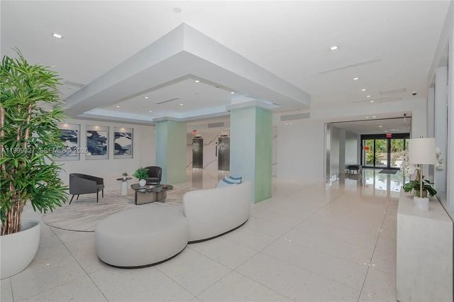 3 of 29 - 20335 W Country Club Drive #206, Aventura, FL