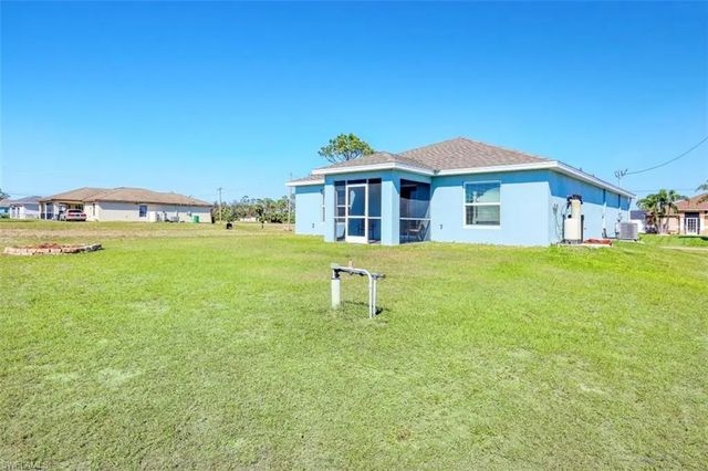 3 of 7 - 1634 Ne 34th Street, Cape Coral, FL