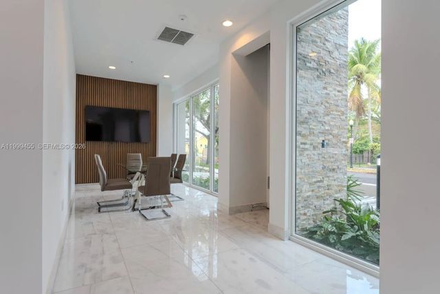 1850 Monroe Street #410, Hollywood