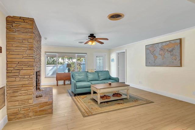 5 of 36 - 500 Gardenia Lane, Vero Beach, FL