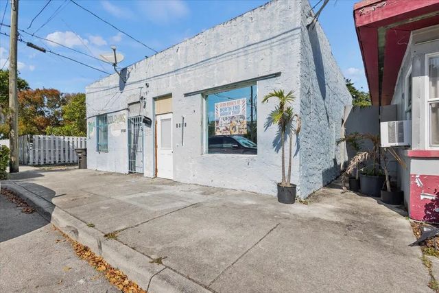 2 of 25 - 1504 N Sapodilla Avenue N, West Palm Beach, FL