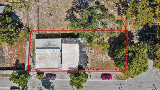4 of 25 - 1504 N Sapodilla Avenue N, West Palm Beach, FL