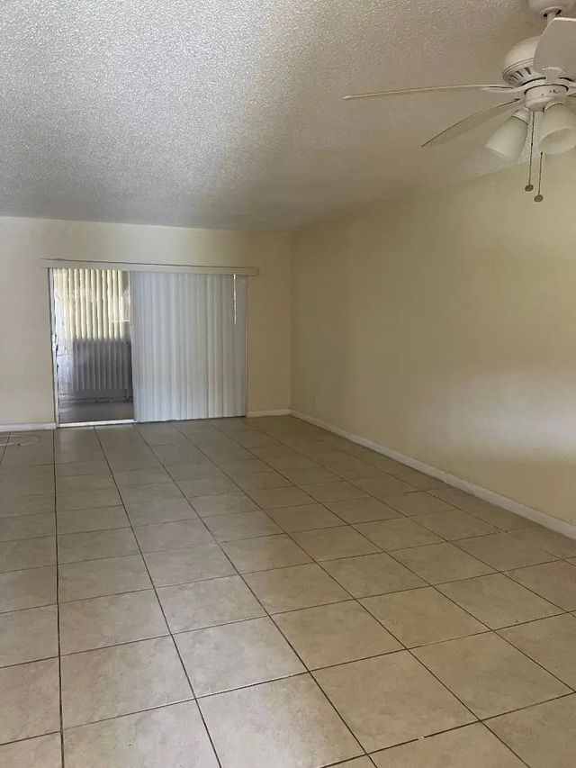 2 of 4 - 603 S State Road 7  #1c, Margate, FL
