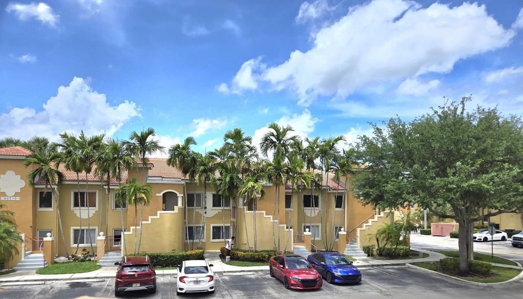 7900 Nw 6th Street #205, Pembroke Pines