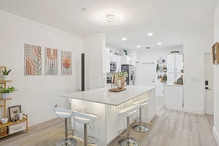 Photo of Listing #B26016942