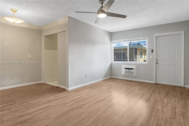 5 of 17 - 8129 Abbott Avenue #10, Miami Beach, FL