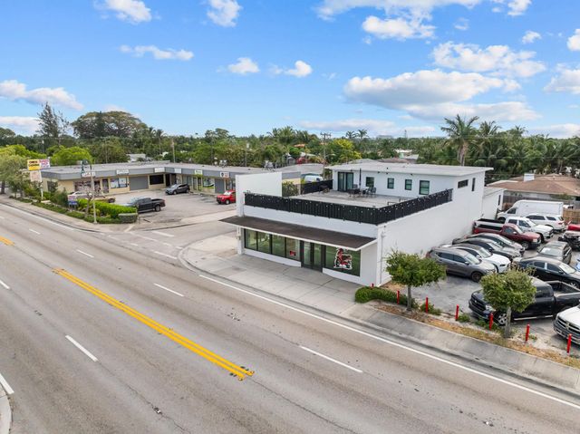 4 of 27 - 1914 N Dixie Highway, Lake Worth Beach, FL