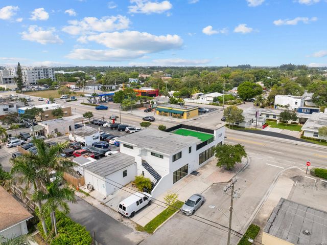 5 of 27 - 1914 N Dixie Highway, Lake Worth Beach, FL