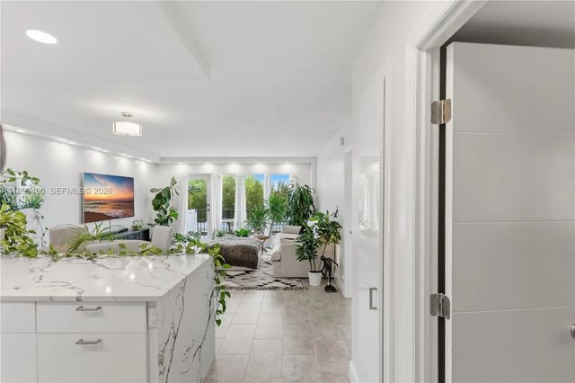 3 of 59 - 340 Sunset Drive #407, Fort Lauderdale, FL