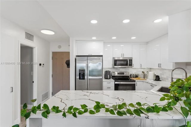 4 of 59 - 340 Sunset Drive #407, Fort Lauderdale, FL