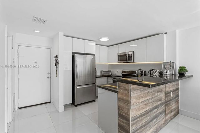 6545 Indian Creek Drive #306, Miami Beach