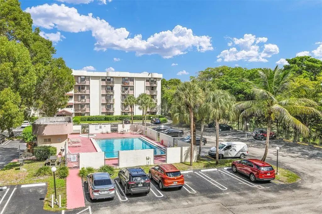 2501 Riverside Drive #206-a, Coral Springs