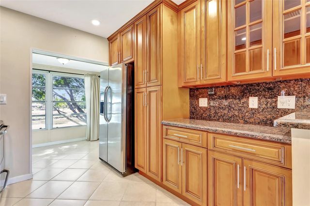 2 of 33 - 7290 Nw 1st Street #205, Margate, FL