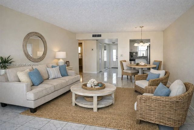 2 of 35 - 8901 Sunrise Lakes Boulevard #204, Sunrise, FL