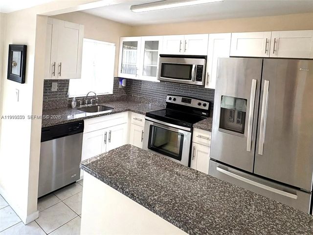 3 of 35 - 8901 Sunrise Lakes Boulevard #204, Sunrise, FL