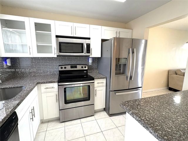 4 of 35 - 8901 Sunrise Lakes Boulevard #204, Sunrise, FL