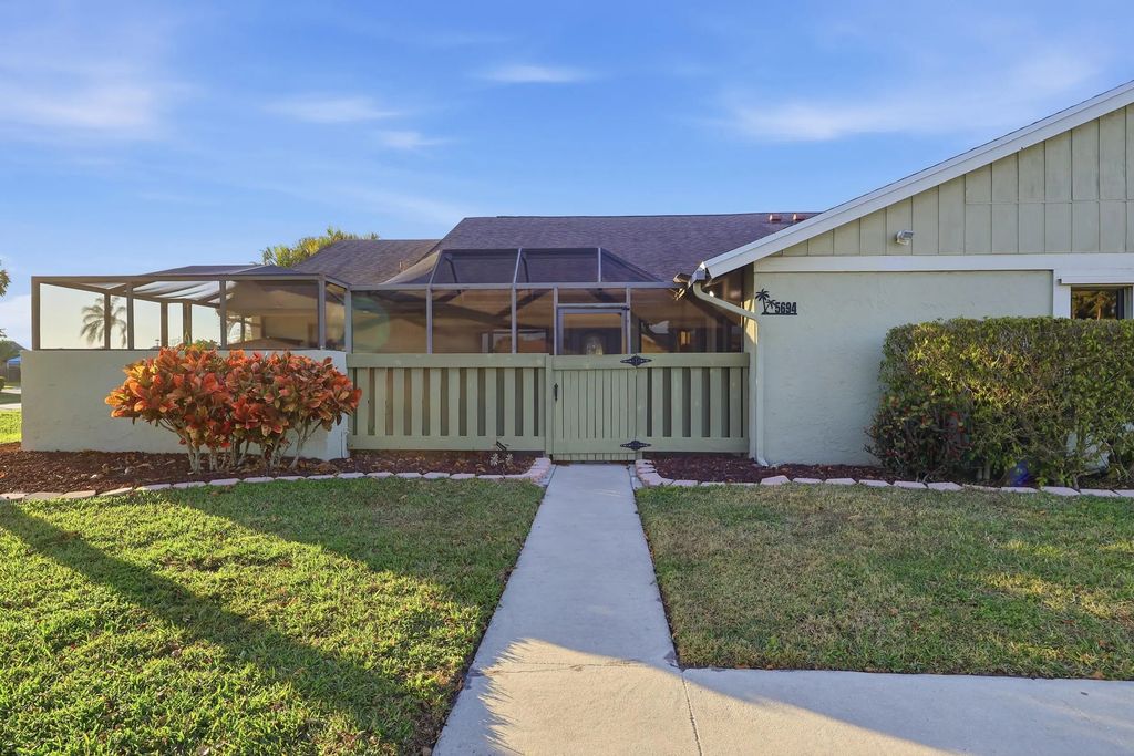 5694 Northpointe Lane, Boynton Beach