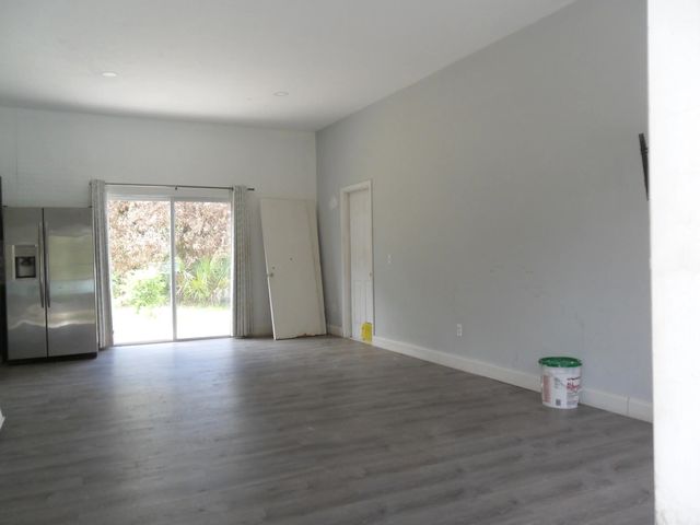 4 of 21 - 1826 Sw Del Rio Boulevard, Port St. Lucie, FL