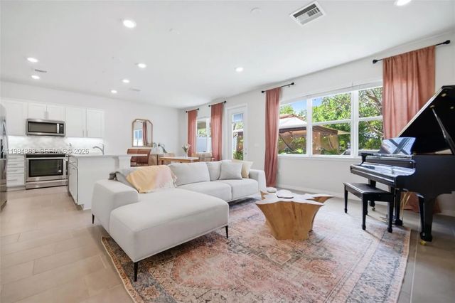 4 of 52 - 1628 Myrtle Oak Terrace, Hollywood, FL