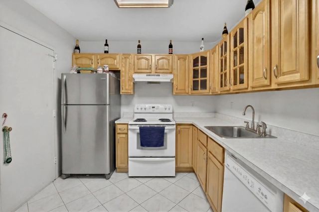 5 of 31 - 400 Ne 12th Avenue #405, Hallandale Beach, FL