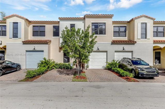 20921 Nw 1st Court, Pembroke Pines