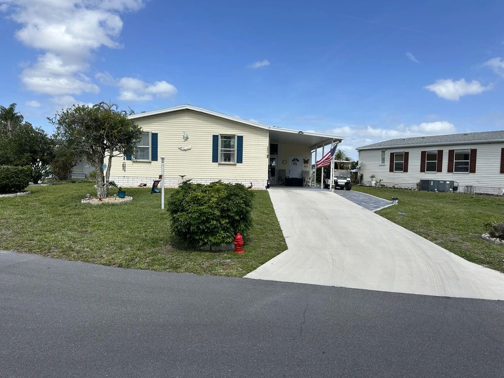 500 Thames Bluff Ridge #24, Fort Pierce