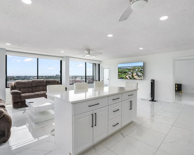 2 of 27 - 1500 Presidential Way #806, West Palm Beach, FL