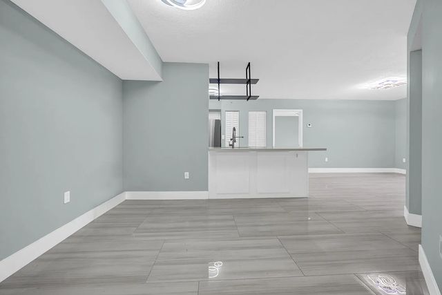 5 of 23 - 1010 Villa Circle, Boynton Beach, FL