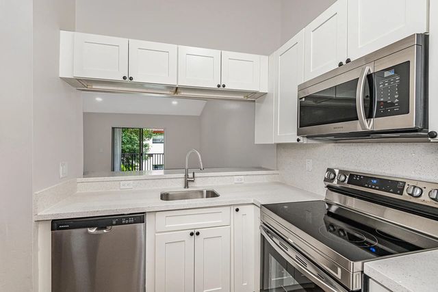 5 of 31 - 11500-11506 Nw 43rd Court, Coral Springs, FL