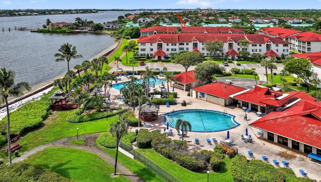 3 of 44 - 110 Half Moon Circle #d2, Hypoluxo, FL
