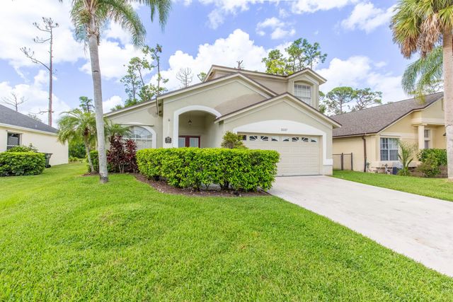 4 of 27 - 15157 Oak Chase Court, Wellington, FL