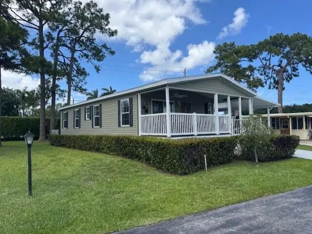 4209 Royal Manor Boulevard #136, Boynton Beach