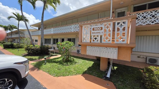 3 of 29 - 900 Sw 10th Terrace #2s, Hallandale Beach, FL
