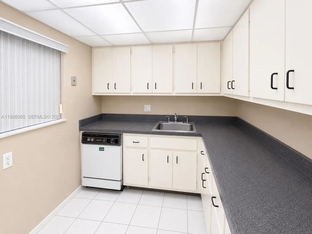 2 of 7 - 7787 Sw 86th Street #e-206, Miami, FL