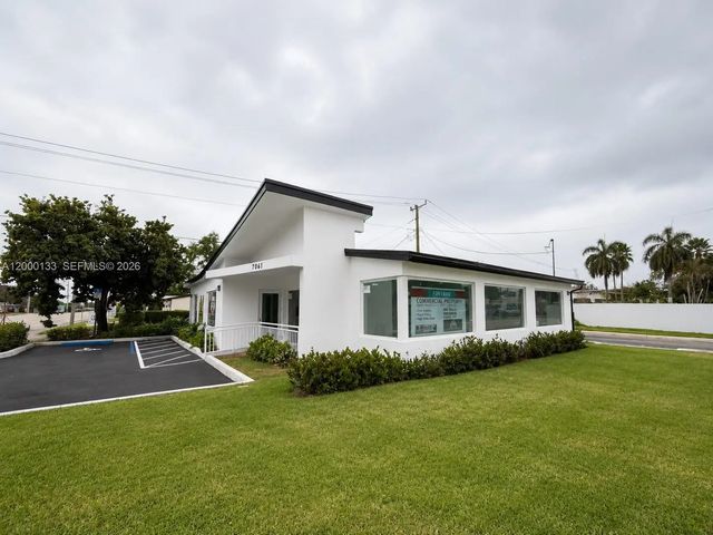 3 of 12 - 7061 Taft Street #a, Hollywood, FL