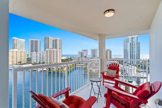 121 Golden Isles Drive #ph1, Hallandale Beach