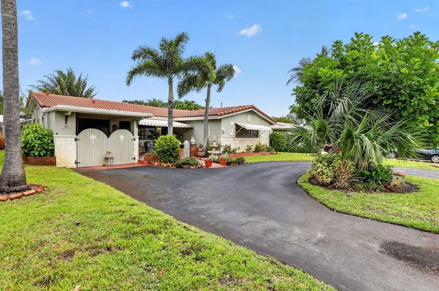 3 of 38 - 1931 Ne 27th Street, Lighthouse Point, FL