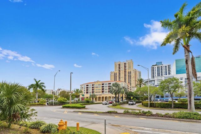 2 of 27 - 7355 Sw 89th #717n, Miami, FL