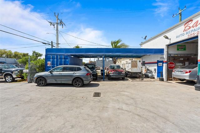 3 of 27 - 10501 Sw 185th Terrace, Cutler Bay, FL