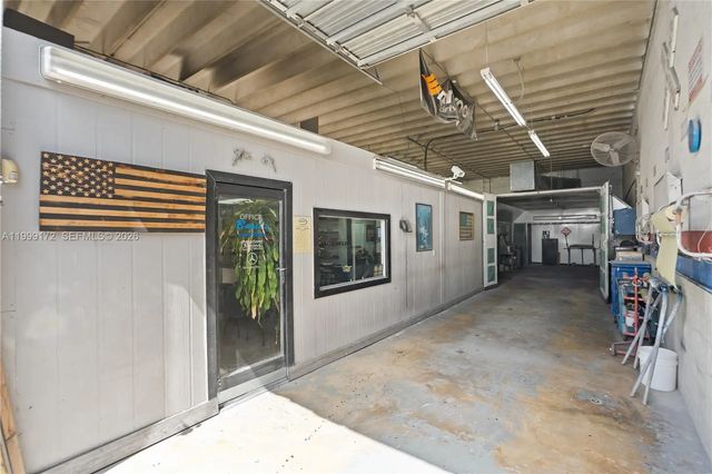 4 of 27 - 10501 Sw 185th Terrace, Cutler Bay, FL