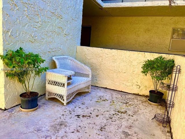 5 of 28 - 3300 Spanish Moss Terrace #206, Lauderhill, FL
