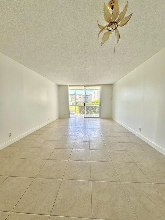 3 of 22 - 202 Se 10th Street #105, Dania Beach, FL